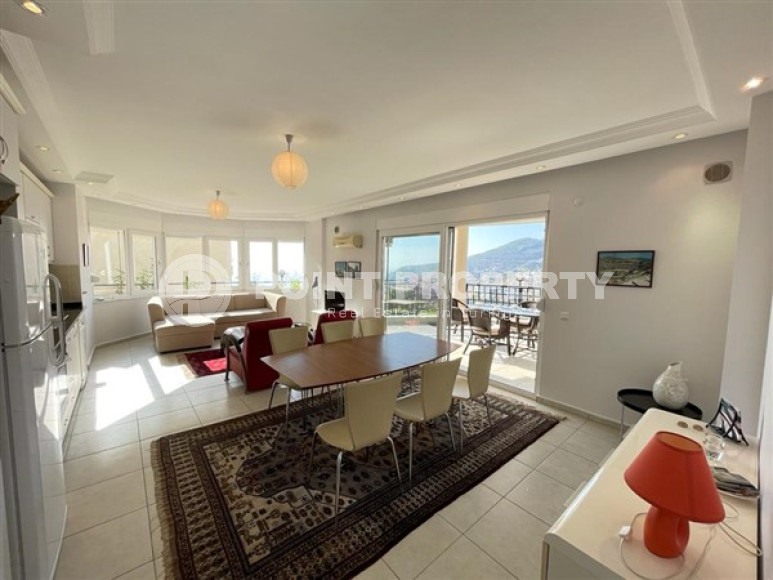 Стильная двухуровневая квартира с собственным садом в престижном районе Бекташ.-id-4246-фото-2