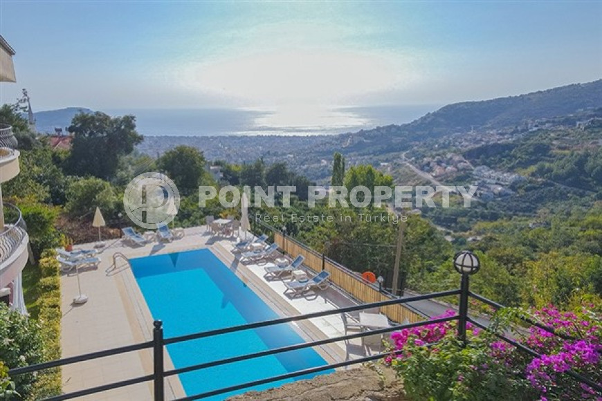 Стильная двухуровневая квартира с собственным садом в престижном районе Бекташ.-id-4246-фото-14