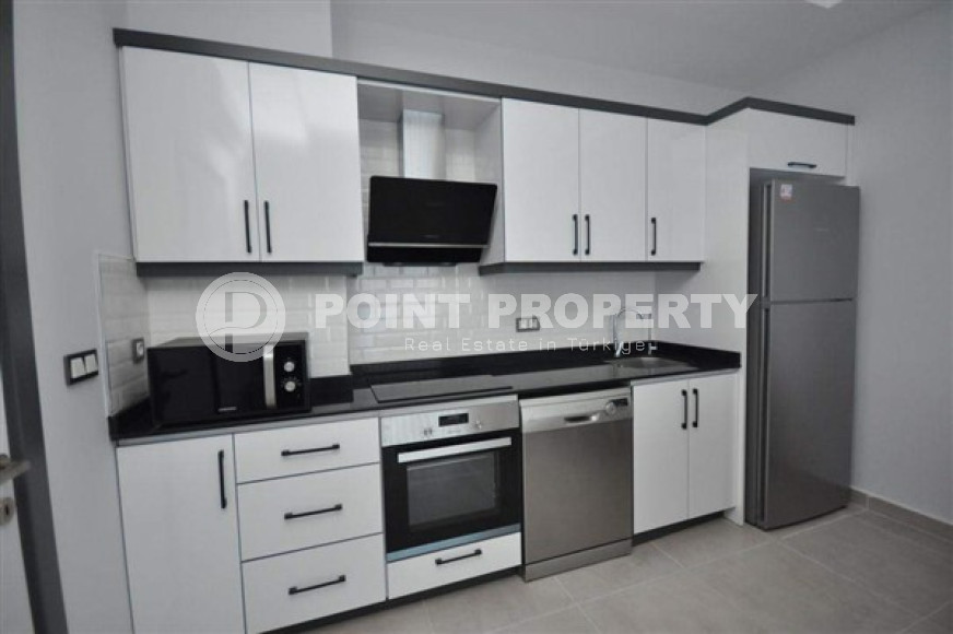 Bright modern apartment on the 6th floor in a building built in 2021, 700 meters from the sea.-id-4268-photo-3