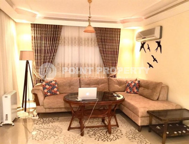 Spacious, bright 2+1 apartment on the 1st floor overlooking a luxurious flowering garden.-id-4269-photo-1