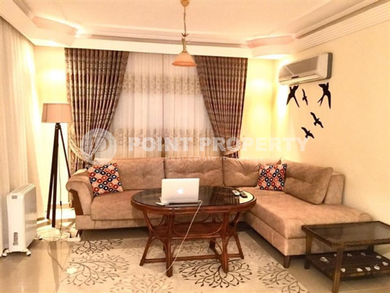 Spacious, bright 2+1 apartment on the 1st floor overlooking a luxurious flowering garden.-id-4269-photo-1