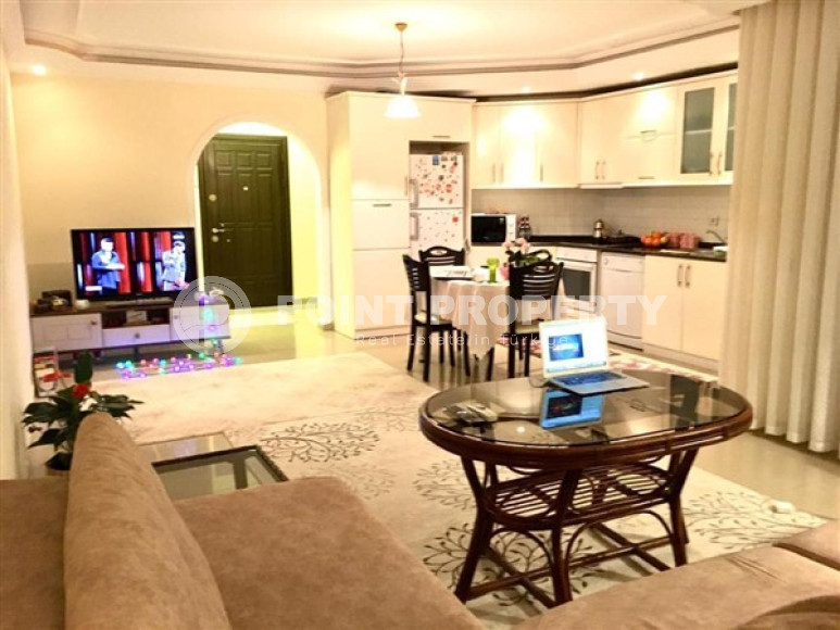 Просторные светлые апартаменты 2+1 на 1-м этаже с видом на роскошный цветущий сад.-id-4269-фото-2