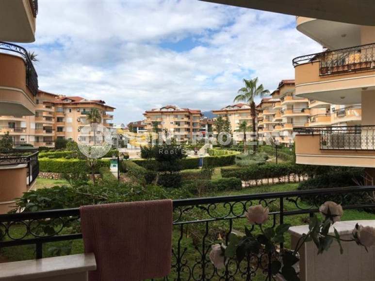 Просторные светлые апартаменты 2+1 на 1-м этаже с видом на роскошный цветущий сад.-id-4269-фото-10