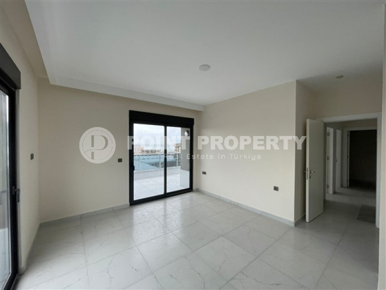 Просторный дуплекс 4+1 с чистовой отделкой на 4-м этаже с мансардой в элитном районе Аланьи Каргыджак.-id-4270-фото-5