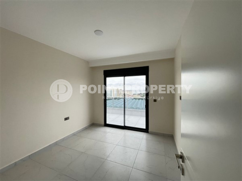 Просторный дуплекс 4+1 с чистовой отделкой на 4-м этаже с мансардой в элитном районе Аланьи Каргыджак.-id-4270-фото-10