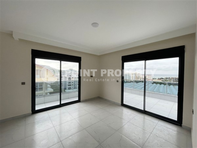 Просторный дуплекс 4+1 с чистовой отделкой на 4-м этаже с мансардой в элитном районе Аланьи Каргыджак.-id-4270-фото-12