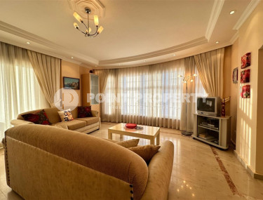 Charming 2+1 apartment with an area of 110 m2 50 meters from the center of Oba district-id-4282-photo-1