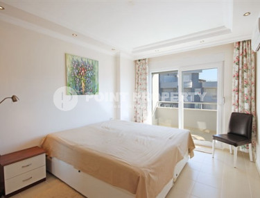 Beautiful bright duplex on the 10th floor with an attic in the center of the popular developed area of Mahmutlar.-id-4287-photo-5