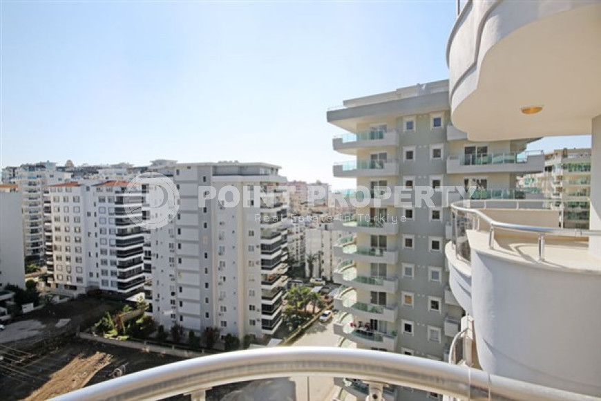 Beautiful bright duplex on the 10th floor with an attic in the center of the popular developed area of Mahmutlar.-id-4287-photo-14