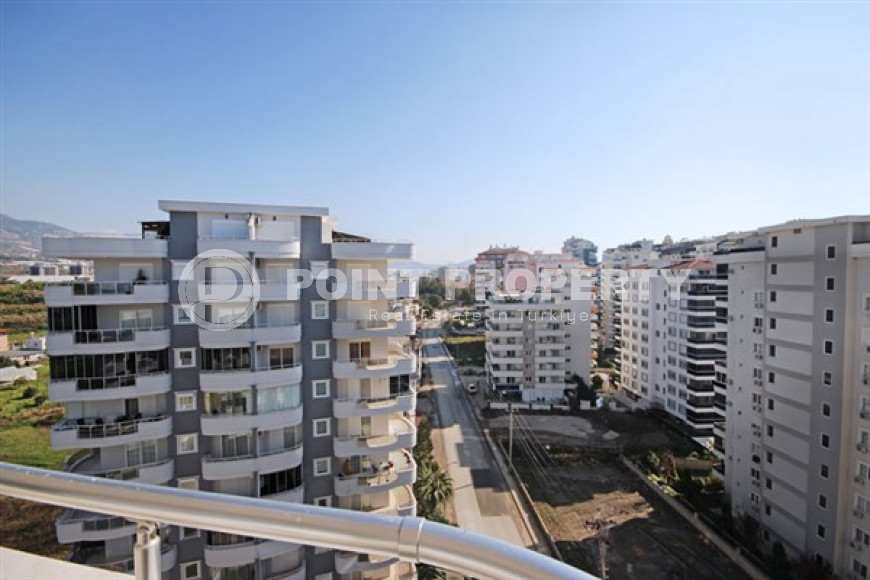 Beautiful bright duplex on the 10th floor with an attic in the center of the popular developed area of Mahmutlar.-id-4287-photo-18