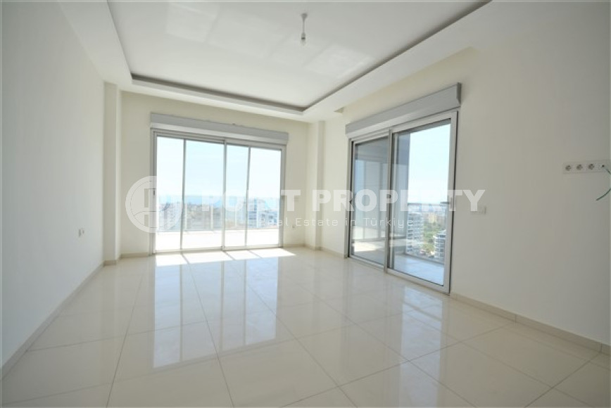 Large duplex 4+1 with fine finishing on the 12th floor with an attic with panoramic views of the sea and the city.-id-4289-photo-5