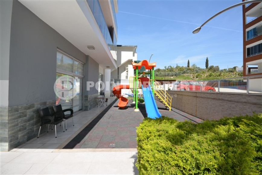 Large duplex 4+1 with fine finishing on the 12th floor with an attic with panoramic views of the sea and the city.-id-4289-photo-19