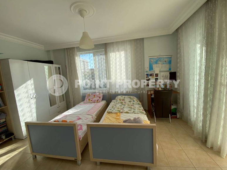 Просторная квартира 2+1 на 1-м этаже в доме с бассейном и большим зеленым садом.-id-4294-фото-10