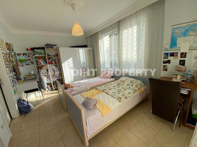 Просторная квартира 2+1 на 1-м этаже в доме с бассейном и большим зеленым садом.-id-4294-фото-12