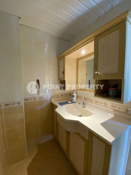 Просторная квартира 2+1 на 1-м этаже в доме с бассейном и большим зеленым садом.-id-4294-фото-16