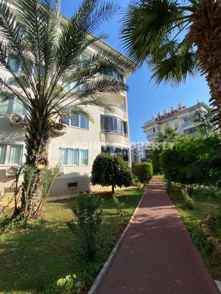 Просторная квартира 2+1 на 1-м этаже в доме с бассейном и большим зеленым садом.-id-4294-фото-18