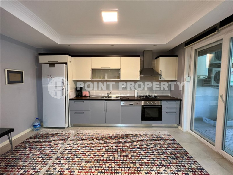 Stylish modern apartment 2+1, with a total area of 120 m2, 250 meters from the sea in the Mahmutlar area.-id-4298-photo-4