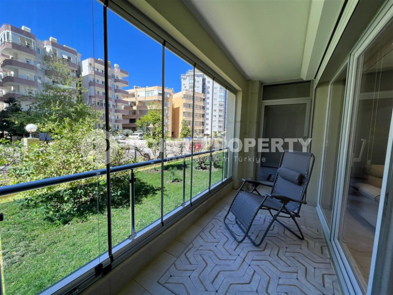 Stylish modern apartment 2+1, with a total area of 120 m2, 250 meters from the sea in the Mahmutlar area.-id-4298-photo-18