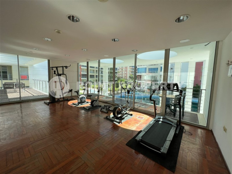 Stylish modern apartment 2+1, with a total area of 120 m2, 250 meters from the sea in the Mahmutlar area.-id-4298-photo-31