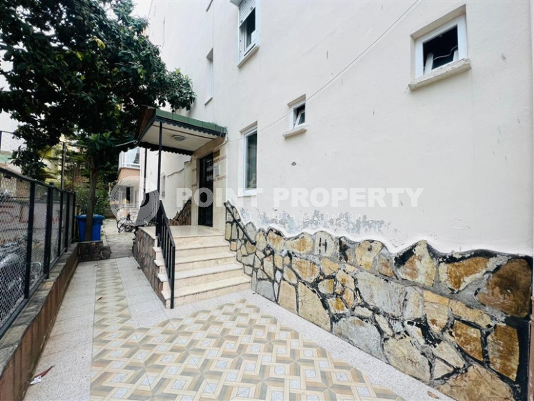 Недорогая двухкомнатная квартира 65 м2 в 300 метрах от пляжа Кейкубат, центр Аланьи-id-4300-фото-3