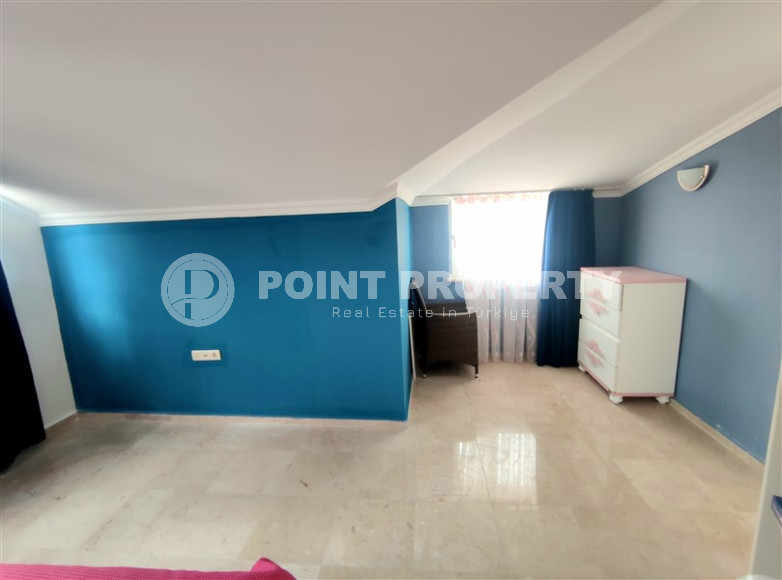 Просторный пентхаус 4+1 с пятью комнатами для всей семьи, район Демирташ-id-4303-фото-4