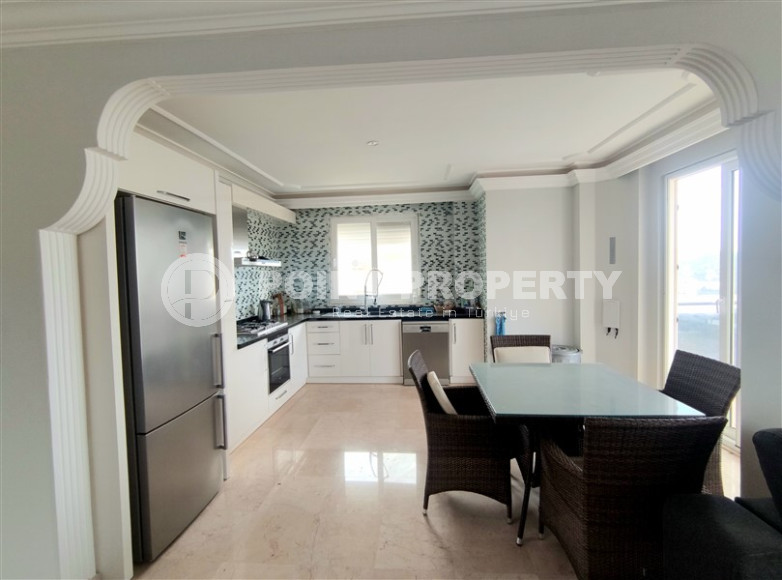 Просторный пентхаус 4+1 с пятью комнатами для всей семьи, район Демирташ-id-4303-фото-16