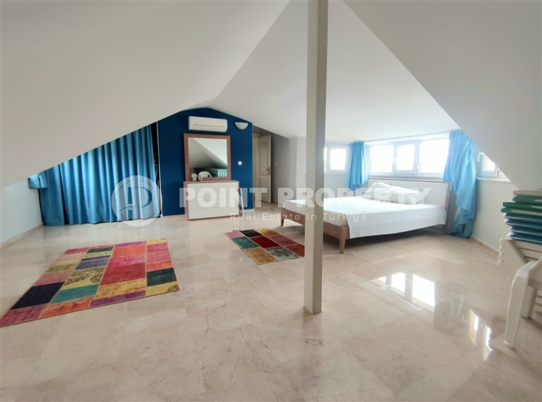 Просторный пентхаус 4+1 с пятью комнатами для всей семьи, район Демирташ-id-4303-фото-26