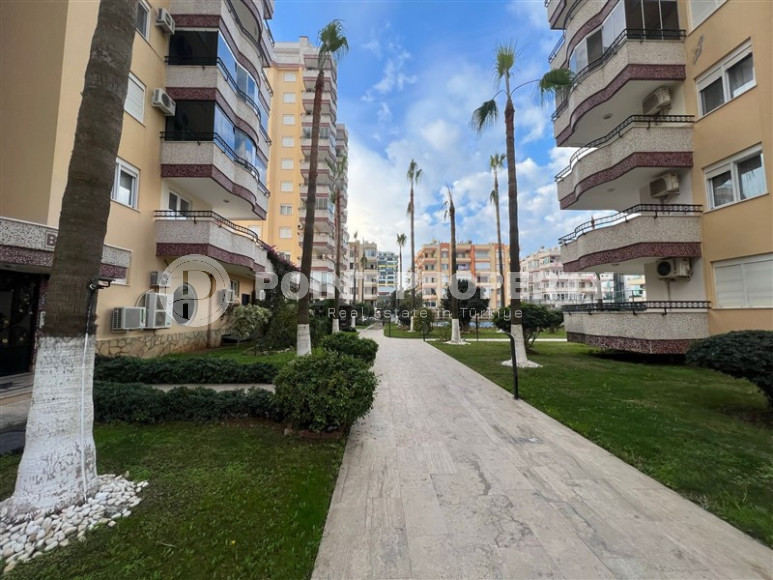 Large duplex 5+1 on the 10th floor with an attic with luxurious panoramic views of the sea and mountains.-id-4306-photo-39