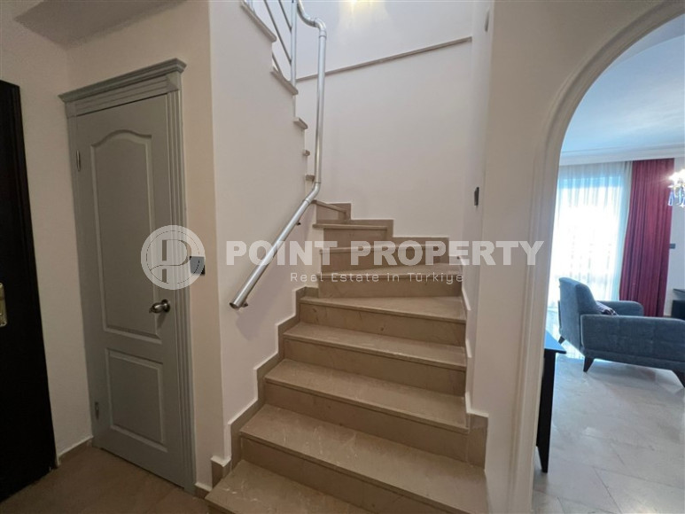 Large duplex 5+1 on the 10th floor with an attic with luxurious panoramic views of the sea and mountains.-id-4306-photo-16