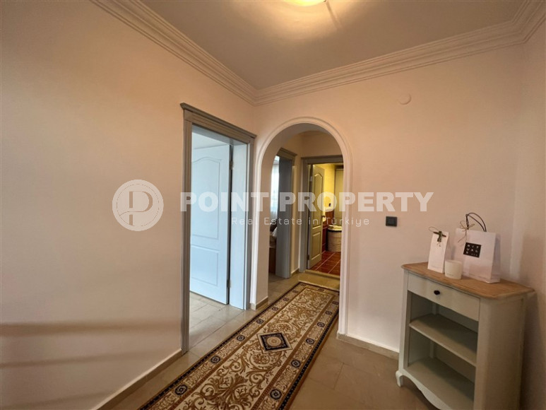 Large duplex 5+1 on the 10th floor with an attic with luxurious panoramic views of the sea and mountains.-id-4306-photo-18