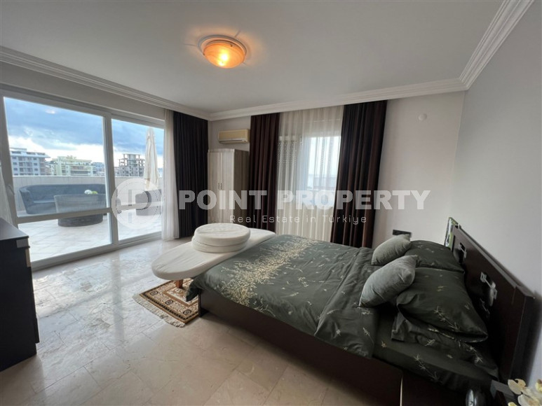 Large duplex 5+1 on the 10th floor with an attic with luxurious panoramic views of the sea and mountains.-id-4306-photo-13