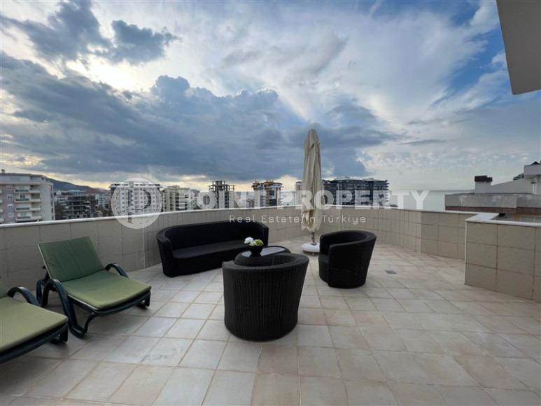 Large duplex 5+1 on the 10th floor with an attic with luxurious panoramic views of the sea and mountains.-id-4306-photo-26