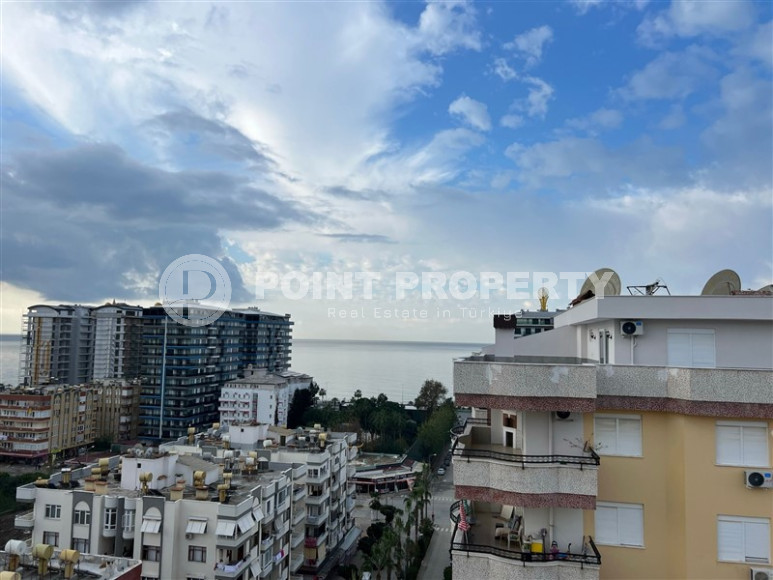 Large duplex 5+1 on the 10th floor with an attic with luxurious panoramic views of the sea and mountains.-id-4306-photo-48