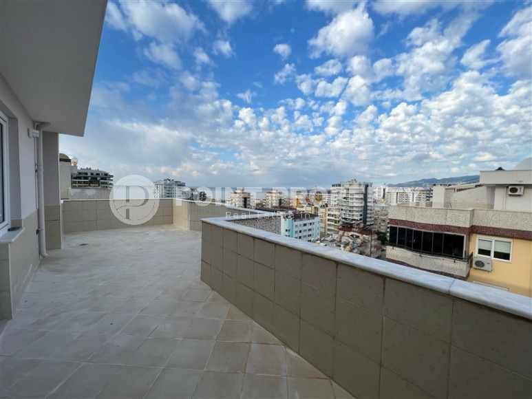 Large duplex 5+1 on the 10th floor with an attic with luxurious panoramic views of the sea and mountains.-id-4306-photo-35