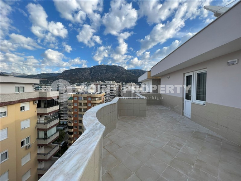 Large duplex 5+1 on the 10th floor with an attic with luxurious panoramic views of the sea and mountains.-id-4306-photo-40