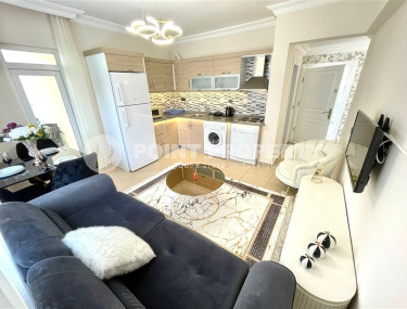 Furnished cozy apartment 2+1 with an area of 80 m2 in the Oba district. 300 meters to the beach-id-1355-photo-2