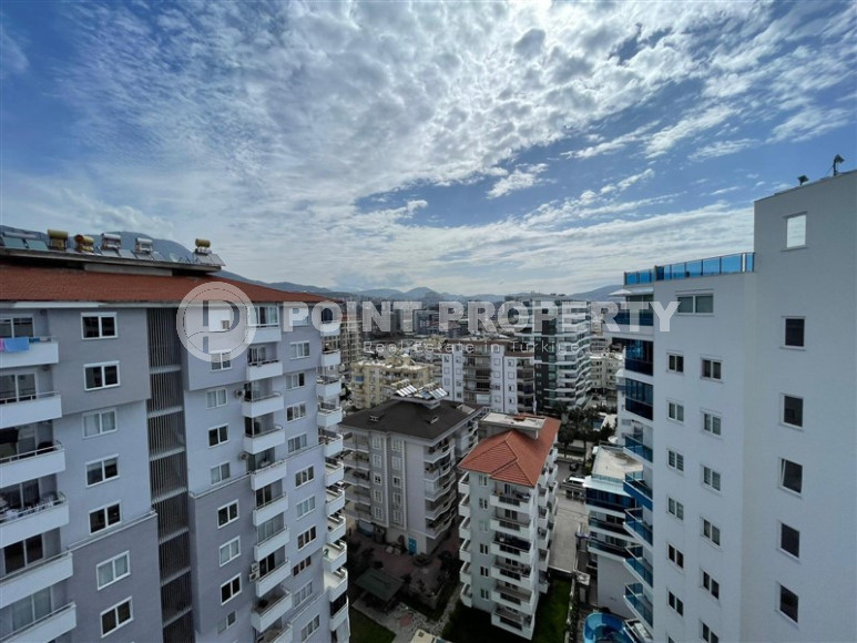Four-room two-level apartment with furniture on the 12th floor and attic, Mahmutlar-id-4310-photo-11