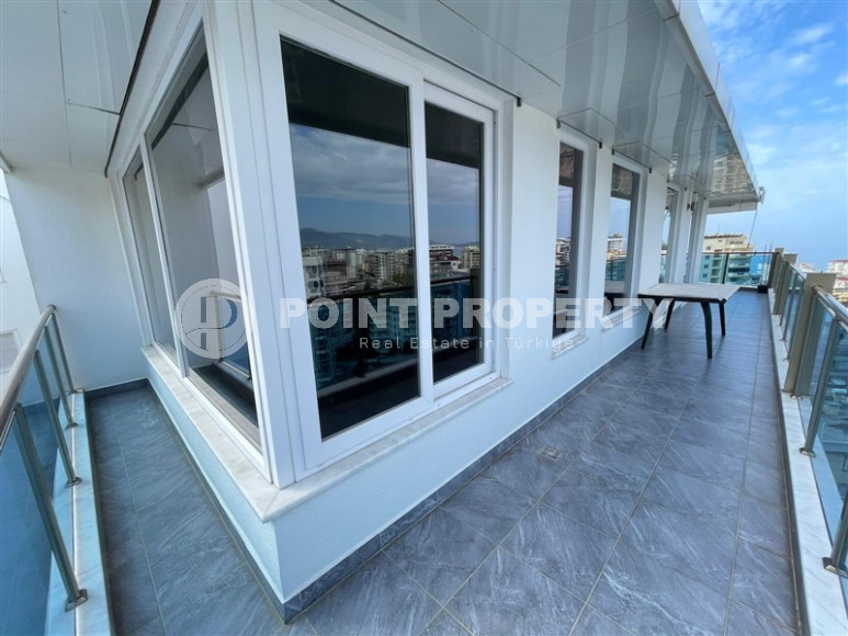 Four-room two-level apartment with furniture on the 12th floor and attic, Mahmutlar-id-4310-photo-13