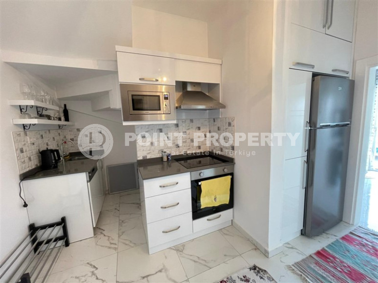 Four-room two-level apartment with furniture on the 12th floor and attic, Mahmutlar-id-4310-photo-14