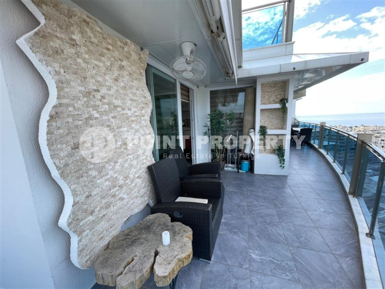 Four-room two-level apartment with furniture on the 12th floor and attic, Mahmutlar-id-4310-photo-17