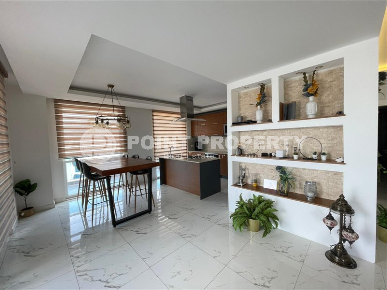 Four-room two-level apartment with furniture on the 12th floor and attic, Mahmutlar-id-4310-photo-31