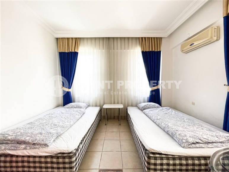 Four-room apartment 150 m2 near the seashore, Tosmur district-id-4314-photo-4
