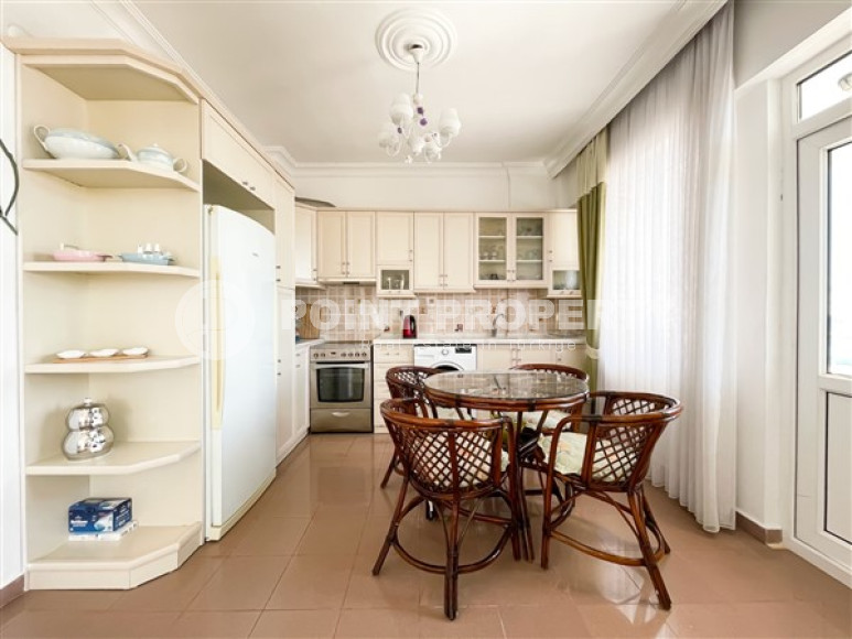 Four-room apartment 150 m2 near the seashore, Tosmur district-id-4314-photo-13