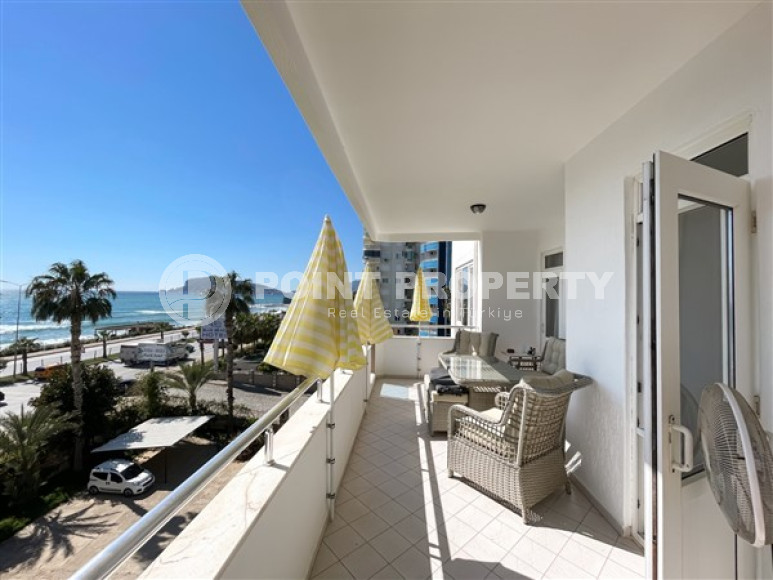 Four-room apartment 150 m2 near the seashore, Tosmur district-id-4314-photo-17