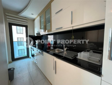 Небольшая студия, общей площадью 40 м2, на 3-м этаже в комплексе с богатой инфраструктурой досуга.-id-4323-фото-2