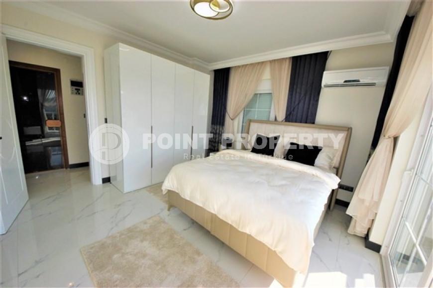 Spacious two-storey villa in the elite area of Alanya Kargicak with the possibility of obtaining a residence permit.-id-4329-photo-9