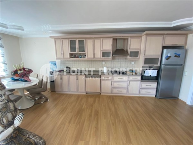 Ухоженная трехкомнатная квартира с мебелью на 5 этаже дома, район Джикджилли-id-4335-фото-5