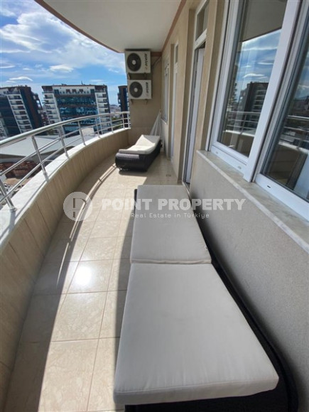 Ухоженная трехкомнатная квартира с мебелью на 5 этаже дома, район Джикджилли-id-4335-фото-10