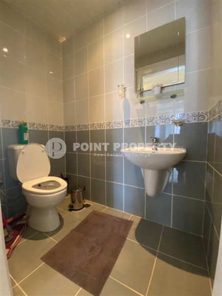 Ухоженная трехкомнатная квартира с мебелью на 5 этаже дома, район Джикджилли-id-4335-фото-12