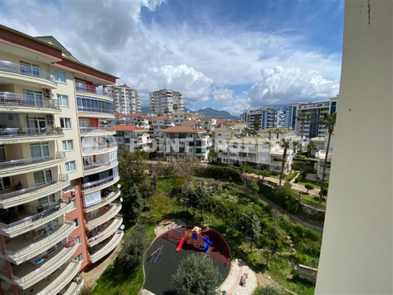 Spacious 2+1 apartment on the 7th floor with panoramic views of the city and mountains in the center of a quiet, comfortable area of Cikcilli.-id-4339-photo-11